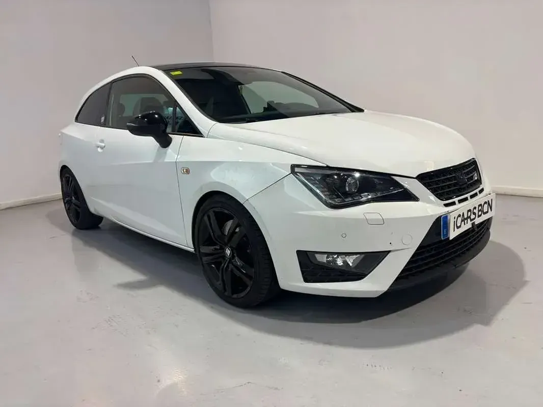 Usado Seat Ibiza SC CUPRA 192 CV (141 kW) 2016 Blanco Utilitario
