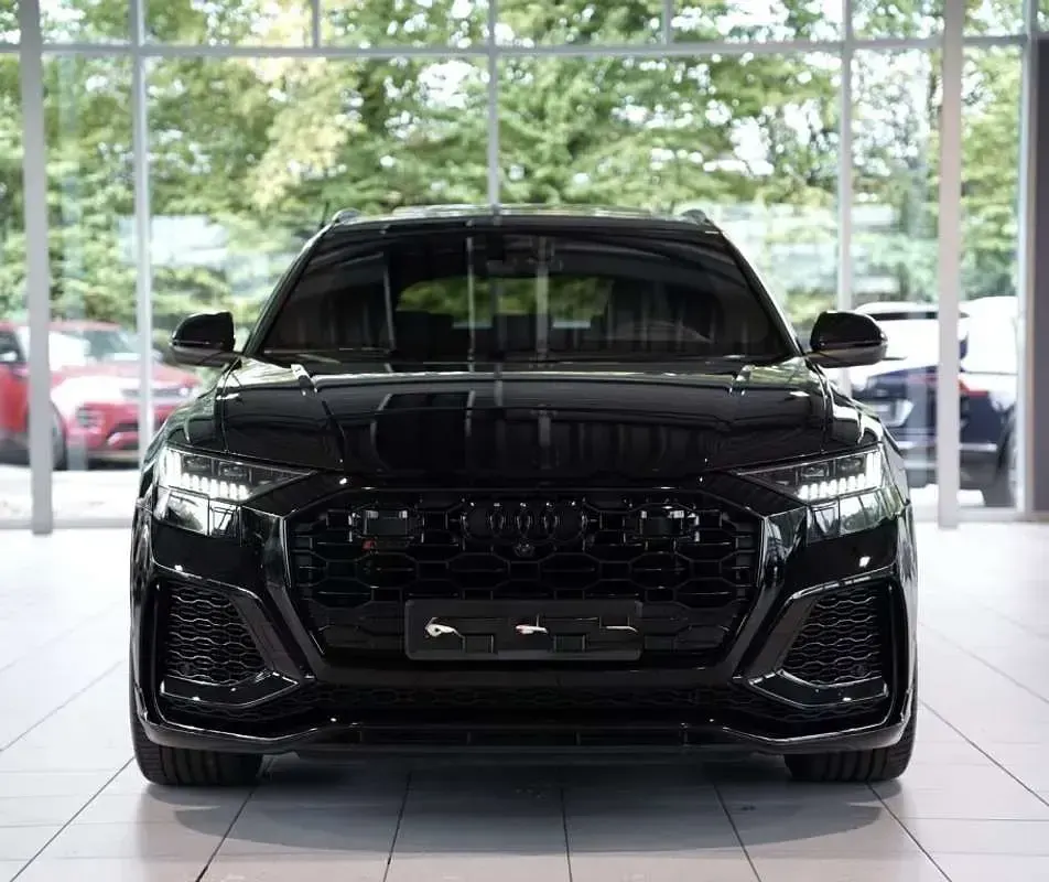 Usado Audi Q8 Sport 601 CV (442 kW) 2023 Negro SUV