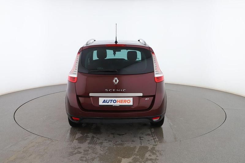 Usado Renault Grand Scénic IV LIMITED 130 CV (95 kW) 2016 Rojo Monovolumen
