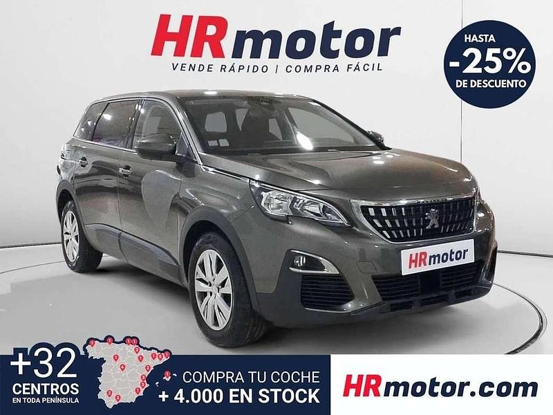 Usado Peugeot 5008 Active 132 CV (97 kW) 2020 Gris SUV