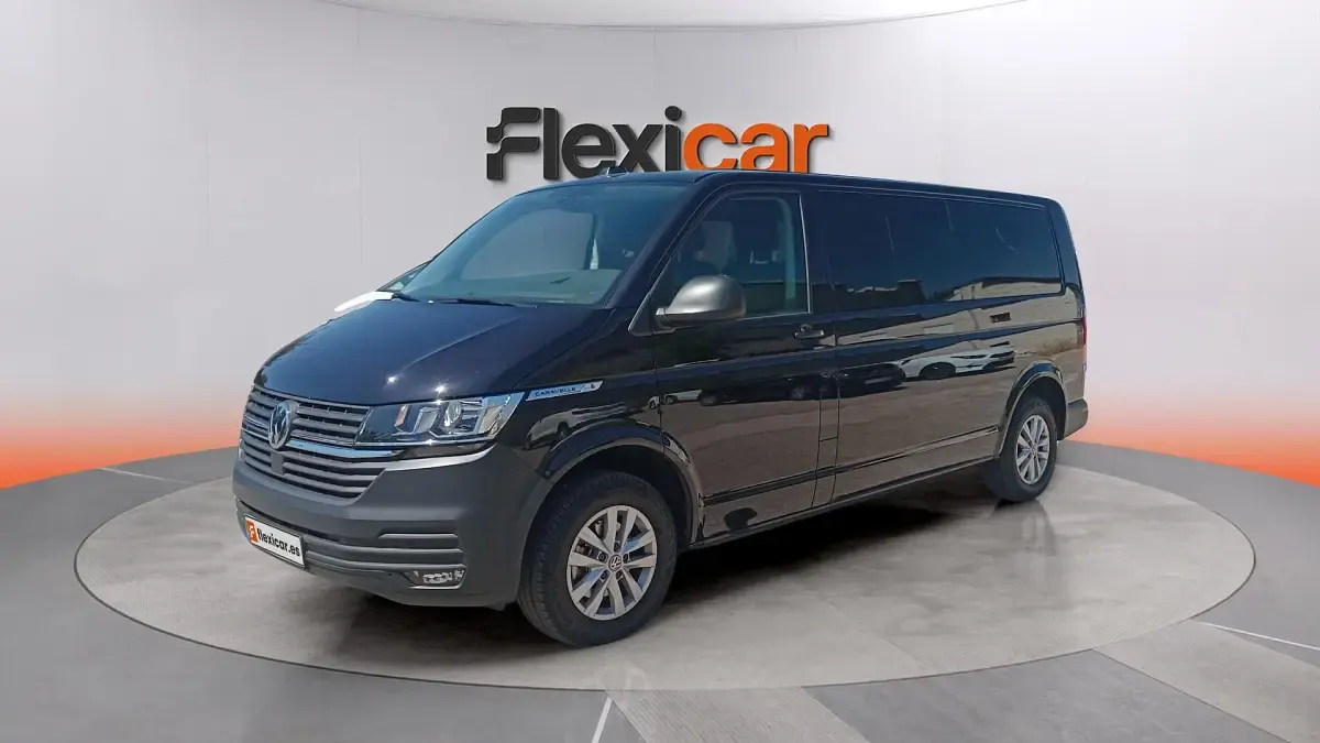 Usado VW Caravelle 150 CV (110 kW) 2024 Negro Van