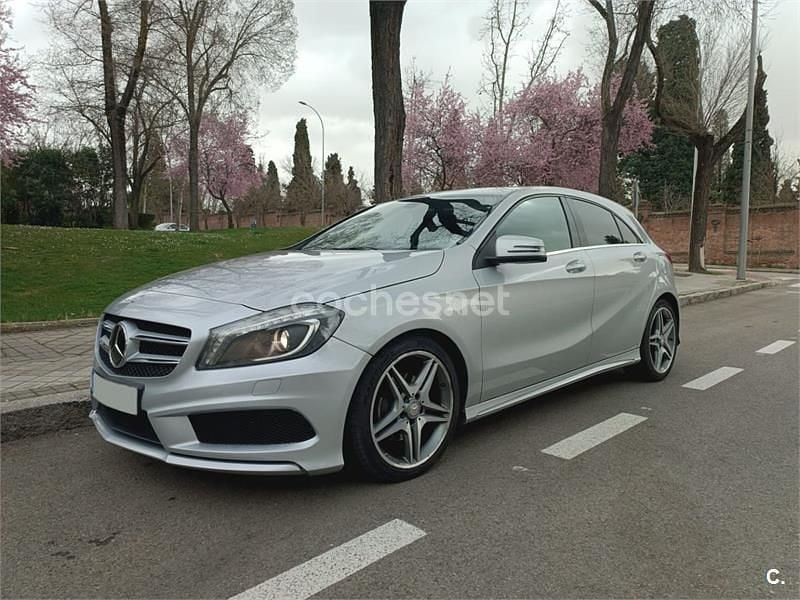 Usado Mercedes A200 AMG line 136 CV (100 kW) 2015 Gris / plata Berlina