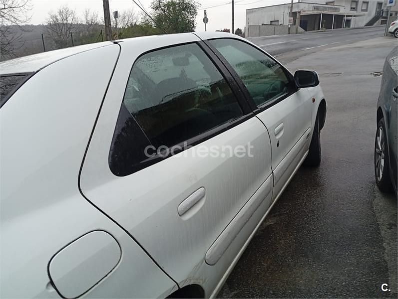 Usado Citroën Xsara Seduction 71 CV (52 kW) 1998 Blanco Berlina