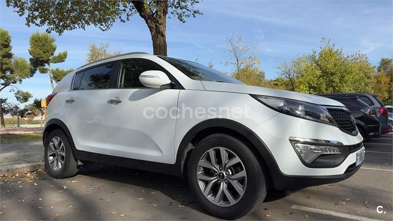 Blanco Usado 2015 Kia Sportage SUV | 12.200 € (Precio justo) - Imagen 1/4