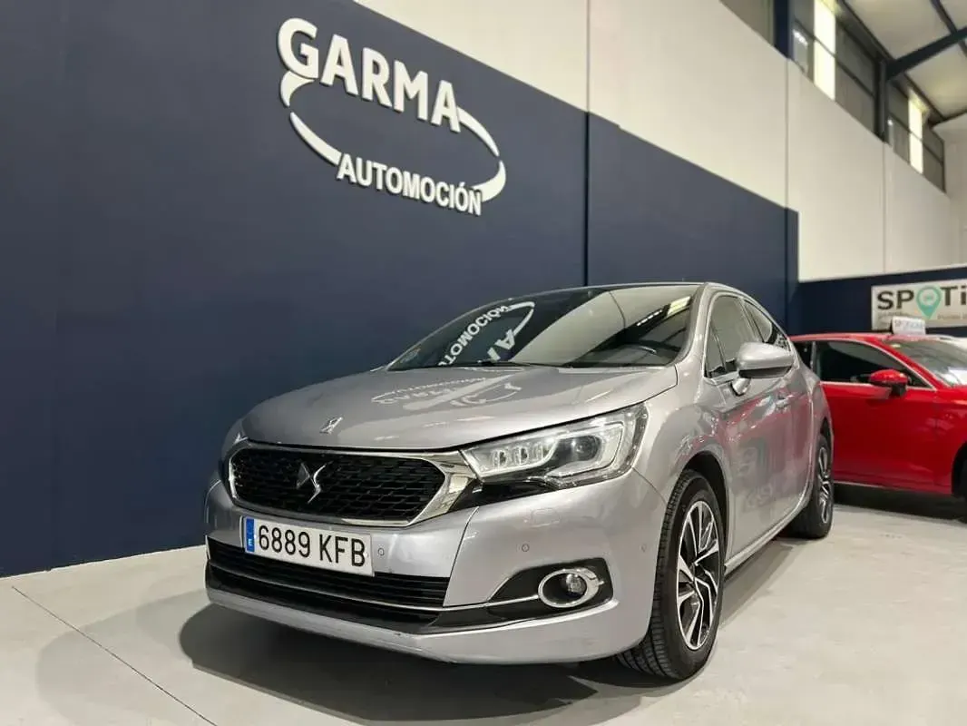 Usado DS Automobiles DS4 Style 120 CV (88 kW) 2017 Gris SUV