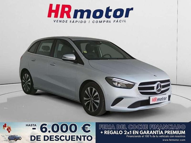Usado Mercedes B180 116 CV (85 kW) 2021 Gris Monovolumen