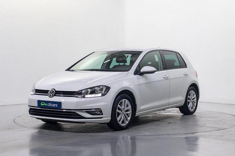 Usado VW Golf VII Advance 125 CV (91 kW) 2018 Blanco