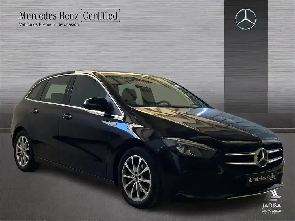Usado Mercedes B180 116 CV (85 kW) 2019 Negro Utilitario