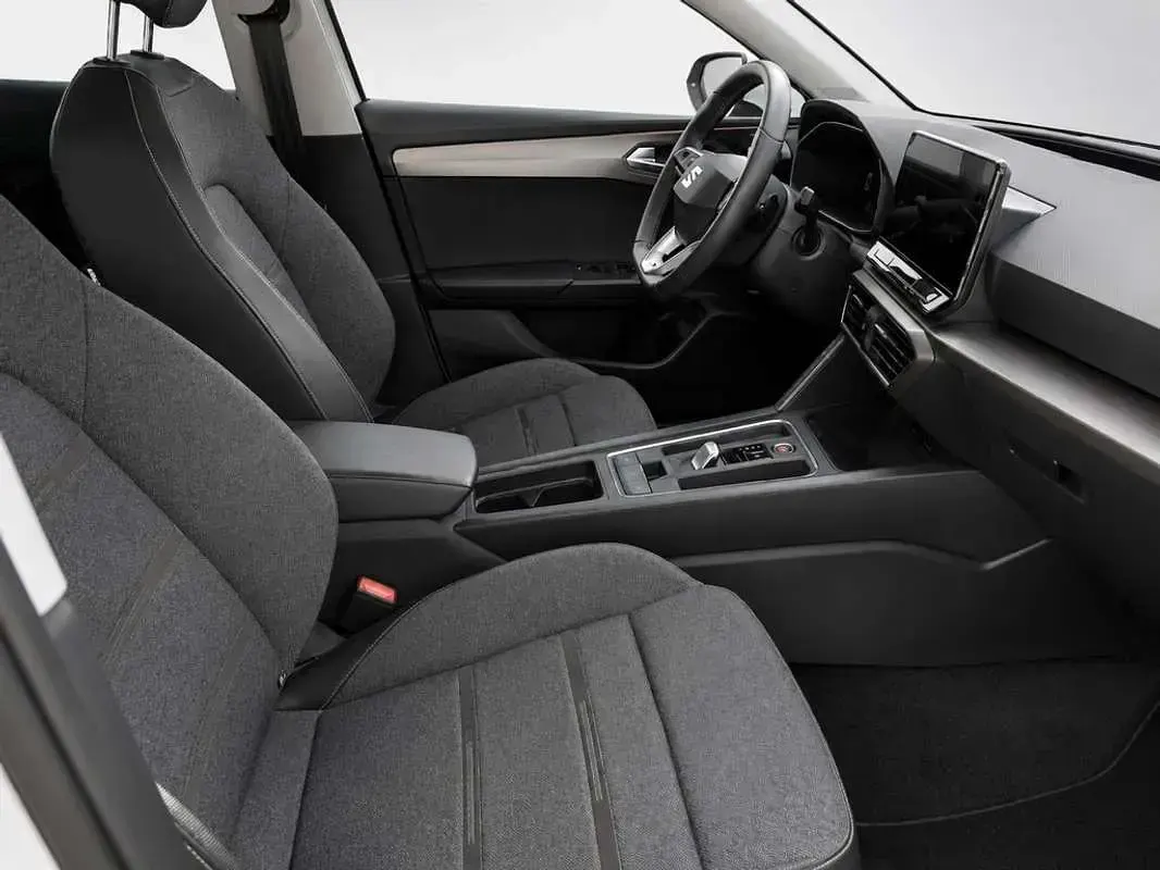 Usado Seat Leon XCELLENCE 205 CV (150 kW) 2021 Blanco Utilitario