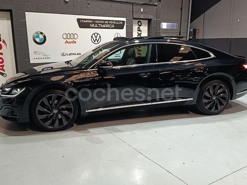 Usado VW Arteon R-line 190 CV (139 kW) 2022 Negro Berlina