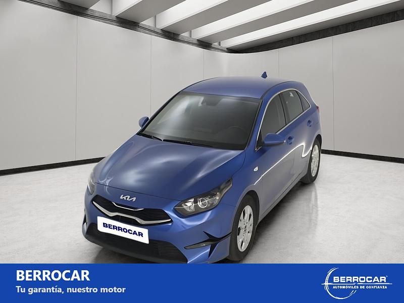 Usado Kia Ceed 120 CV (88 kW) 2024 Azul Utilitario