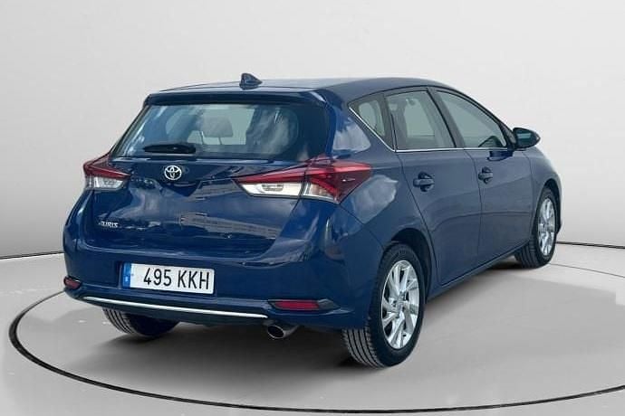 Usado Toyota Auris Business Edition 115 CV (84 kW) 2018