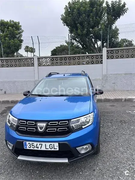 Usado Dacia Sandero Comfort 90 CV (66 kW) 2020 Azul Berlina