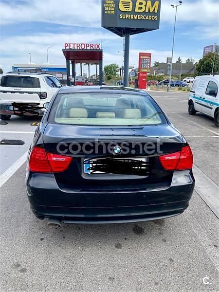 Käytetty BMW 318 143 HP (105 kW) 2011 Musta Sedan