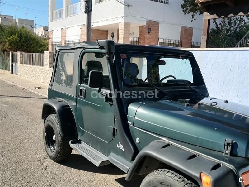 Verde Usado 2001 Jeep Wrangler SUV | 15.000 € (Buen precio) - Imagen 1/4