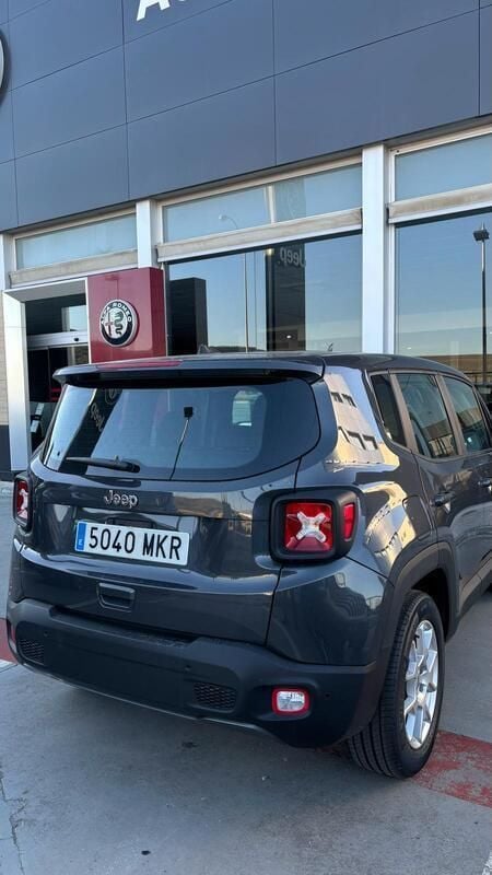 Usado Jeep Renegade Limited 120 CV (88 kW) 2023 Gris SUV