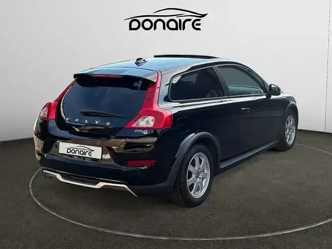 Usado Volvo C30 Kinetic 115 CV (84 kW) 2013 Negro Utilitario