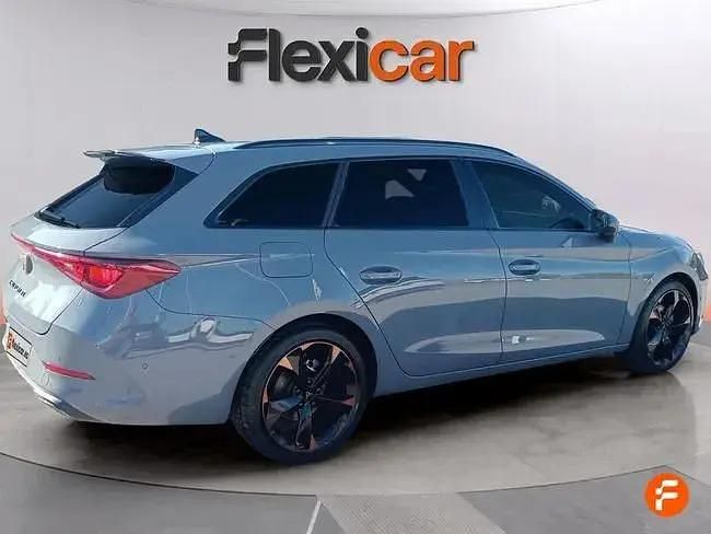 Begagnad Cupra Leon 150 HK (110 kW) 2023 Grå