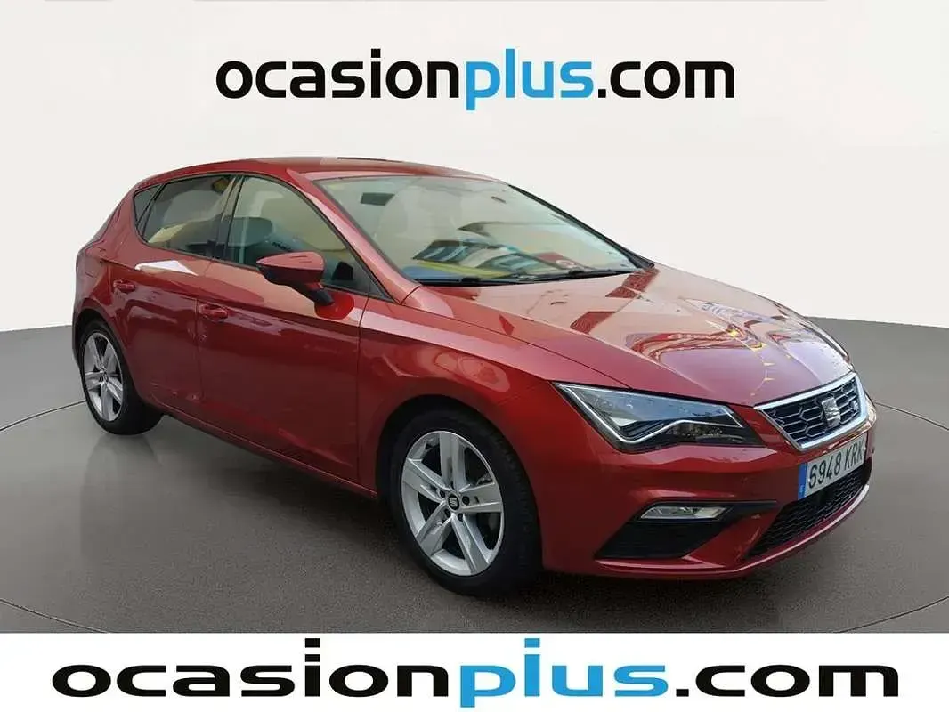 Usado Seat Leon FR 130 CV (95 kW) 2018 Rojo Utilitario