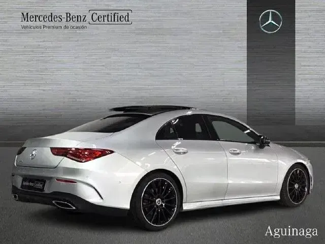 Usado Mercedes CLA200 163 CV (119 kW) 2023 Plata iridio Coupe