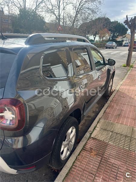 Usado Dacia Duster Prestige 125 CV (91 kW) 2018 Gris / plata SUV