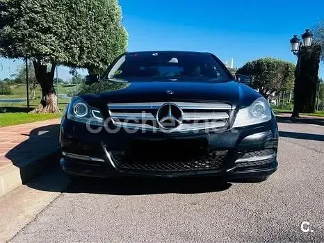 Usado Mercedes C250 204 CV (150 kW) 2013 Negro Berlina