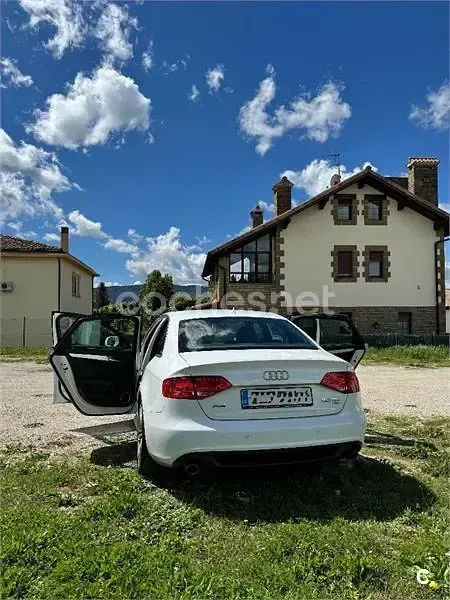 Usado Audi A4 240 CV (176 kW) 2009 Blanco Berlina