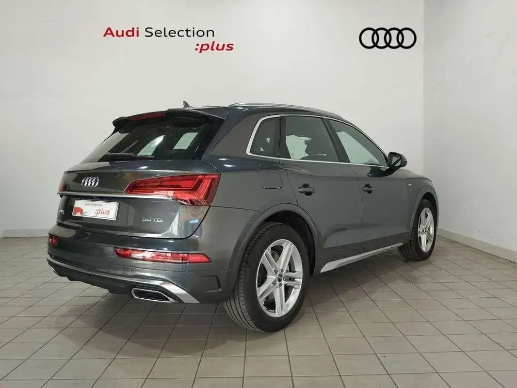 Usado Audi Q5 S-Line 163 CV (119 kW) 2024 Gris / plata SUV