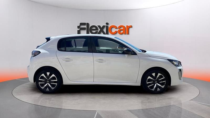 Używany Peugeot 208 Active 102 KM (75 kW) 2024 Biały Hatchback