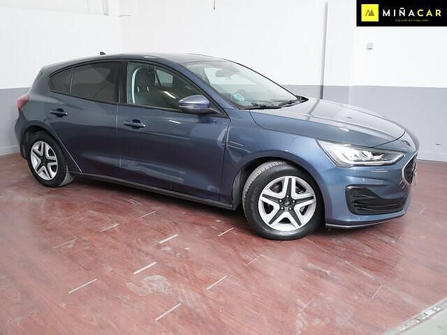 Usado Ford Focus Trend 120 CV (88 kW) 2022 Azul Berlina