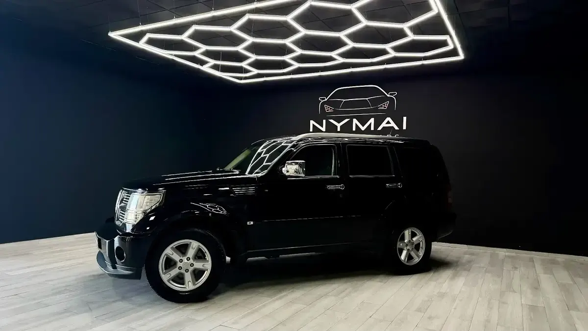 Usado Dodge Nitro SXT 177 CV (130 kW) 2008 Negro SUV