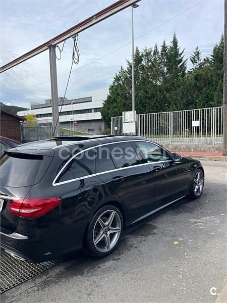 Usado Mercedes C250 AMG line 204 CV (150 kW) 2017 Negro Familiar