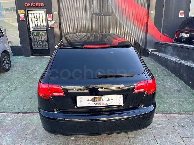 Usado Audi A3 Ambiente 140 CV (102 kW) 2007 Negro Utilitario