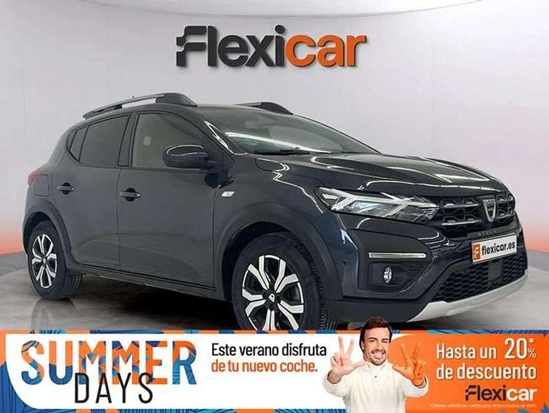 Gris Usado 2022 Dacia Sandero Comfort Utilitario | 13.490 € (Precio justo) - Imagen 1/4