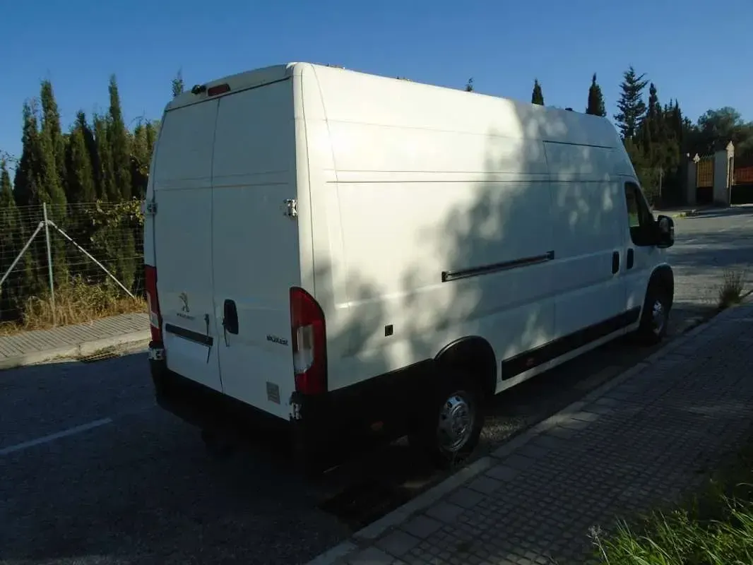 Usado Peugeot Boxer 131 CV (96 kW) 2019 Blanco Van