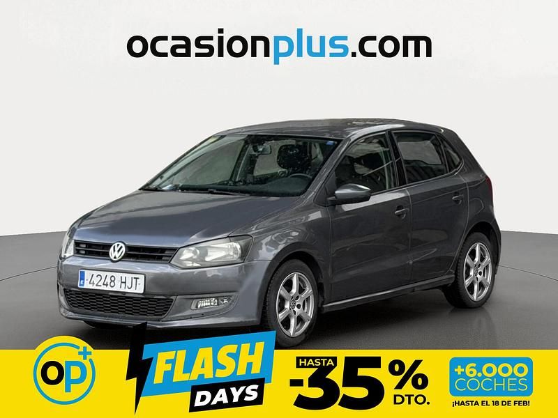Usado VW Polo Advance 90 CV (66 kW) 2012 Gris Utilitario