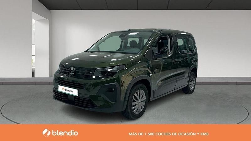 Usado Peugeot Rifter Allure 100 CV (73 kW) 2025 Verde Monovolumen
