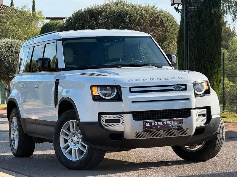 Blanco Usado 2025 Land Rover Defender S SUV | 87.900 € - Imagen 1/4