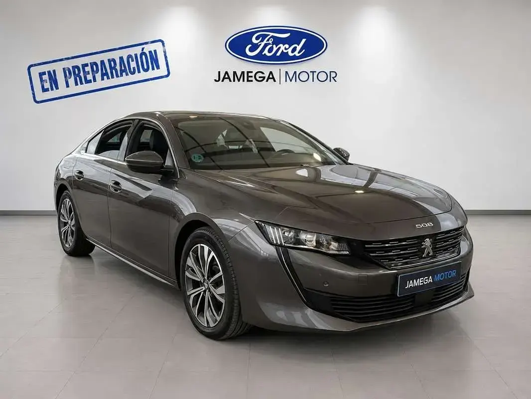 Usado Peugeot 508 Allure 131 CV (96 kW) 2021 Gris Berlina