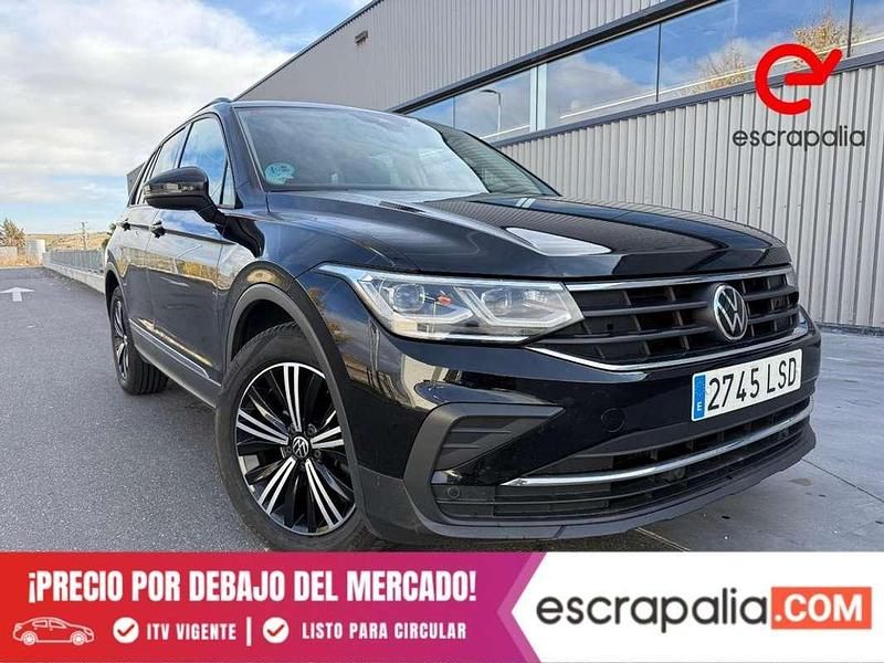 Usado VW Tiguan Life 150 CV (110 kW) 2021 Negro SUV