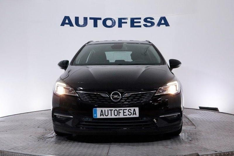 Usado Opel Astra 122 CV (89 kW) 2019 Negro Familiar