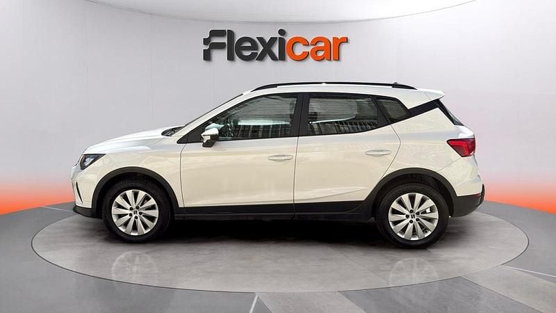 Usado Seat Arona Reference 95 CV (69 kW) 2022 Blanco SUV
