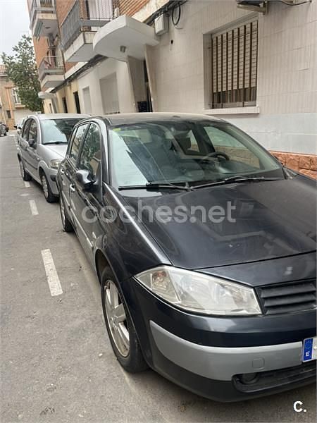 Usado Renault Mégane II Dynamique 120 CV (88 kW) 2005 Negro Berlina
