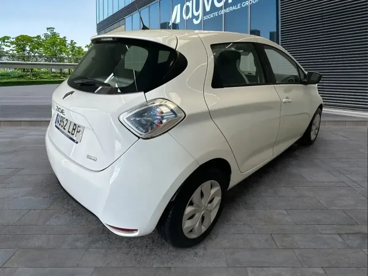 Usado Renault Zoe Life 67 kW (92 CV) 2019 Blanco Utilitario