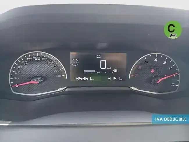 Usado Peugeot 208 75 CV (55 kW) 2022 Blanco Utilitario