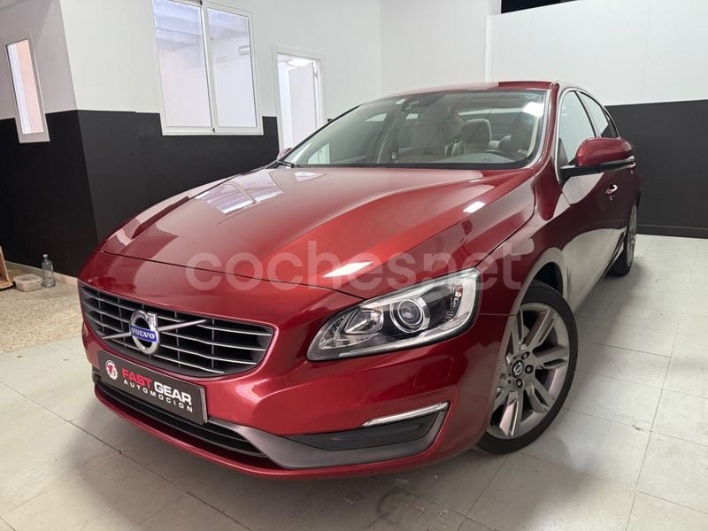 Granate Usado 2014 Volvo S60 Momentum Berlina | 16.500 € (Caro) - Imagen 1/4