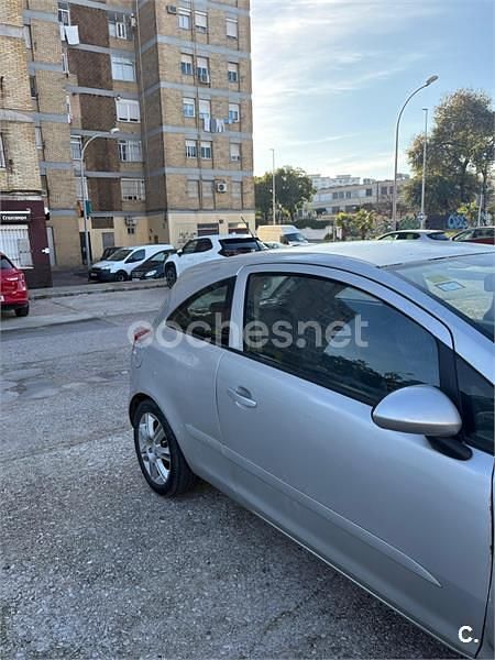 Usado Opel Corsa Sport 75 CV (55 kW) 2008 Gris / plata Berlina
