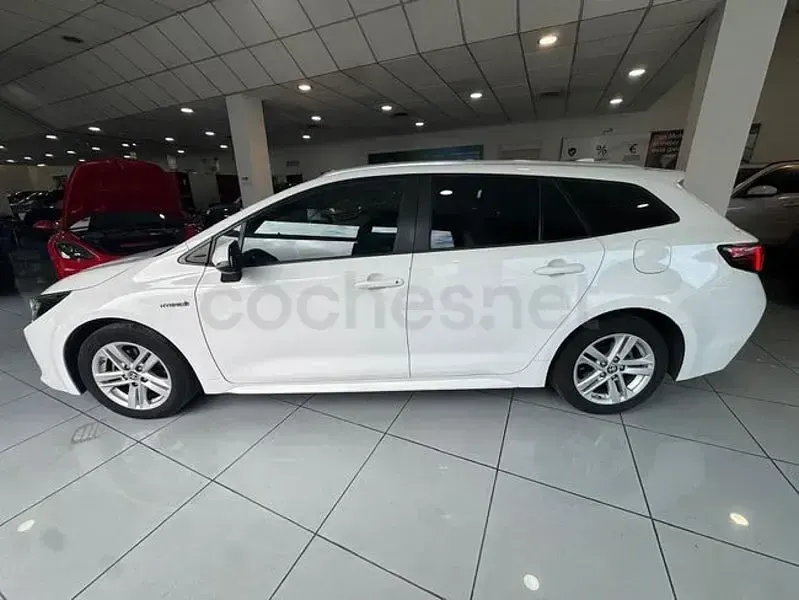 Usado Toyota Corolla Sport 140 CV (102 kW) 2023 Blanco Familiar