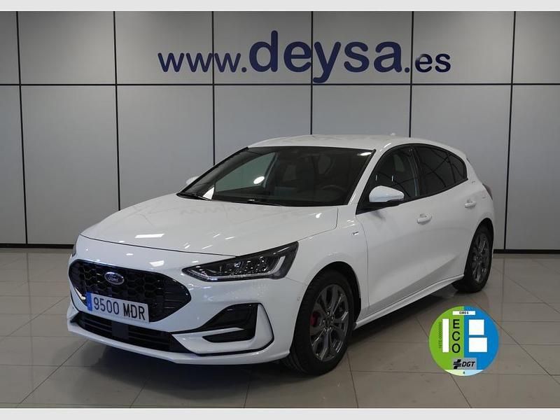 Blanco Usado 2023 Ford Focus ST-Line Berlina | 18.990 € (Precio justo) - Imagen 1/4