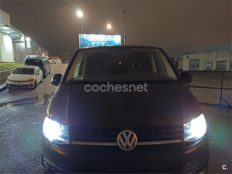 Usado VW Caravelle Trendline 102 CV (75 kW) 2017 Marrón Monovolumen